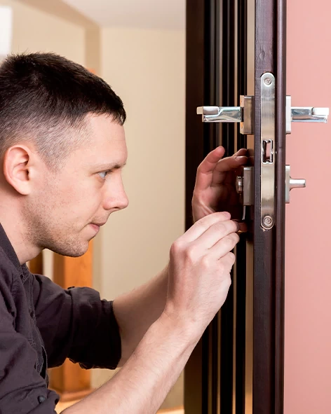 : Professional Locksmith For Commercial And Residential Locksmith Services in Tampa, FL