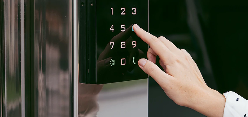 Property Management Locksmith For Lock Installation in Tampa, FL