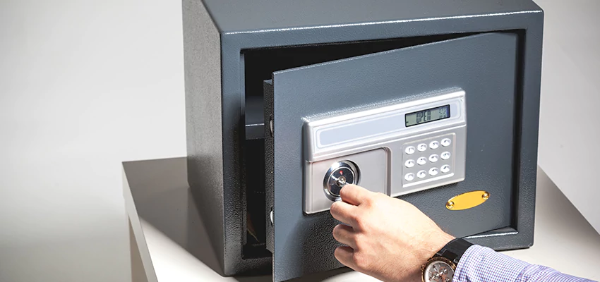 Jewelry Safe Unlocking Service in Tampa, Florida