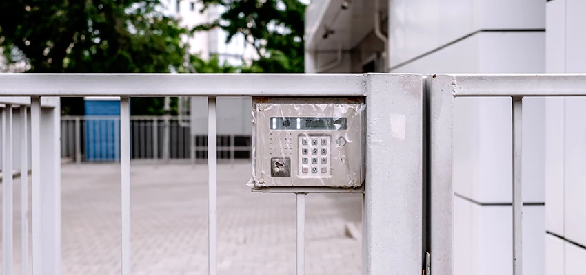 Gate Locks For Metal Gates in Tampa, Florida