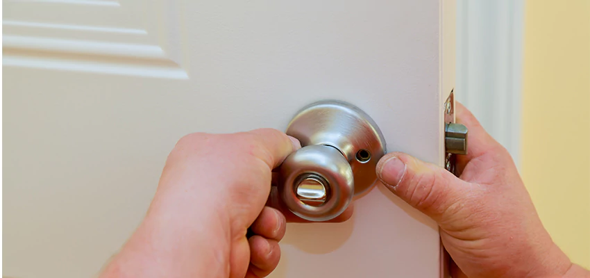 After-hours Locksmith For Lock And Key Installation in Tampa, FL
