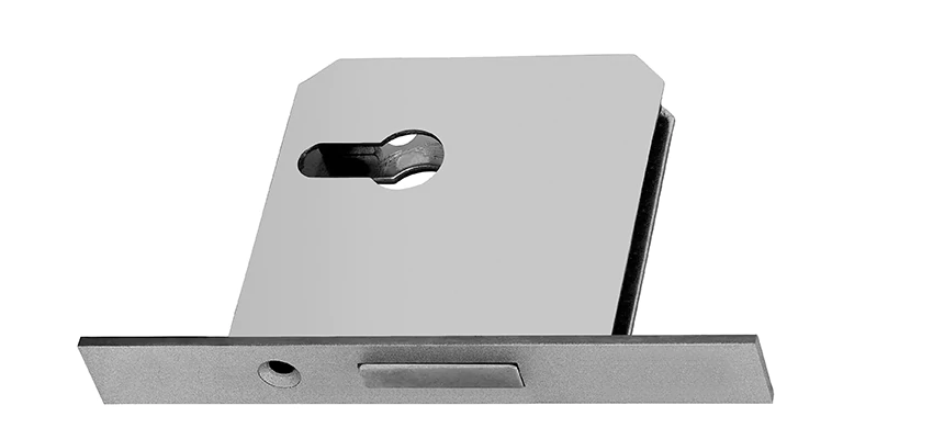 Fix A Deadbolt Door Lock in Tampa, Florida